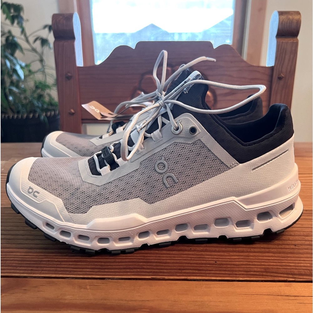 On Cloudultra shoes brand new in box.  Glacier/Frost color - beautiful!
